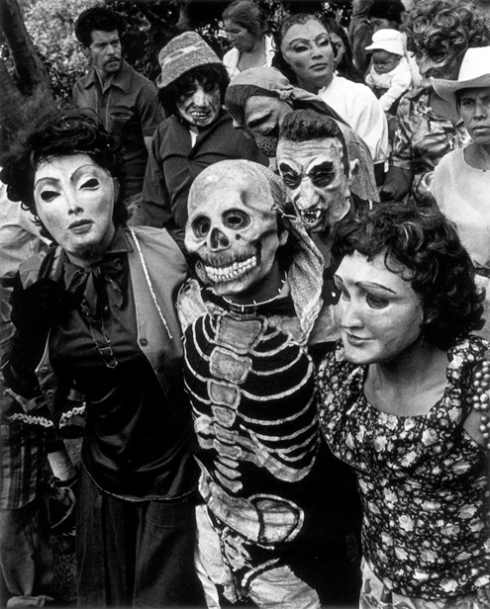 iturbide-graciela-1984-procession-chalma-mexico_peq